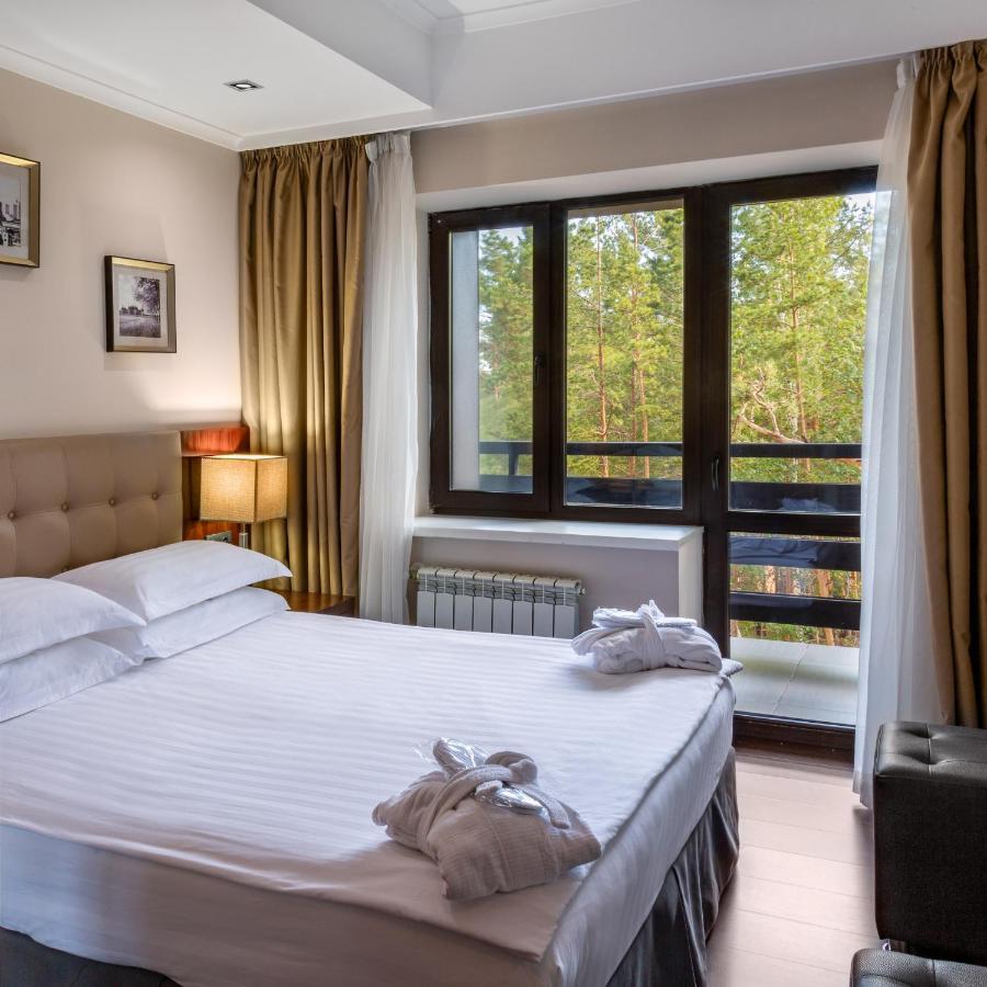 Park House Hotell Barmashino Exteriör bild